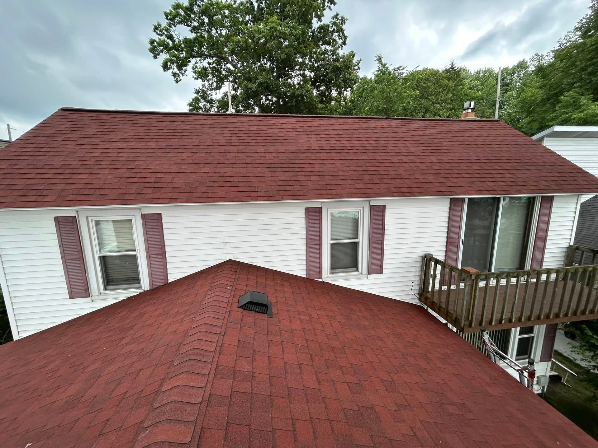 Residential home with brand new roof